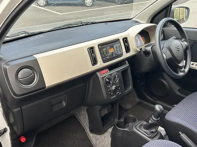 スズキ アルト F 愛媛県 2021(令3)年 2.2万km スペリアホワイト ワンオーナー　/キーレス　/純正ＣＤ　ＡＵＸ　/カメラ一体型ドライブレコーダー　/オートライト　/光軸レベライザー　/前席パワーウインドウ　/５速マニュアル　/純正フロアマット　/純正ドアバイザー　/保証書　/取扱説明書/ドライブレコーダー取扱説明書