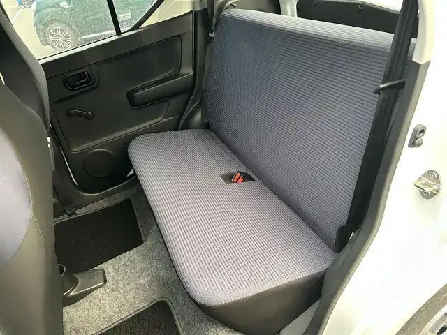 スズキ アルト F 愛媛県 2021(令3)年 2.2万km スペリアホワイト ワンオーナー　/キーレス　/純正ＣＤ　ＡＵＸ　/カメラ一体型ドライブレコーダー　/オートライト　/光軸レベライザー　/前席パワーウインドウ　/５速マニュアル　/純正フロアマット　/純正ドアバイザー　/保証書　/取扱説明書/ドライブレコーダー取扱説明書