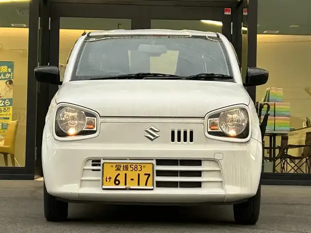 スズキ アルト F 愛媛県 2021(令3)年 2.2万km スペリアホワイト ワンオーナー　/キーレス　/純正ＣＤ　ＡＵＸ　/カメラ一体型ドライブレコーダー　/オートライト　/光軸レベライザー　/前席パワーウインドウ　/５速マニュアル　/純正フロアマット　/純正ドアバイザー　/保証書　/取扱説明書/ドライブレコーダー取扱説明書