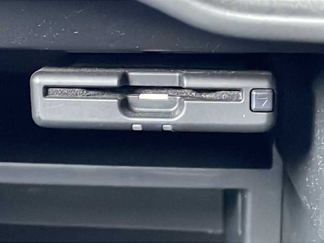 日産 ノート e－パワー メダリスト 徳島県 2020(令2)年 3.6万km ダークメタルグレー アルパインヘッドレストモニター【パッケージ-M1100】/ハーフレザーシート/純正ナビ【MM３１９D-W】/・CD/DVD/フルセグ/Bluetooth/エマージェンシーブレーキ/追従式クルーズコントロール/アランドニューモニター/レーンキープアシスト/クリアランスソナー/デジタルインナーミラー/前後ドライブレコーダー/LEDヘッドライト/オートライト/純正１５インチAW/純正フロアマット/プッシュスタート/スマートキー/スペア一本