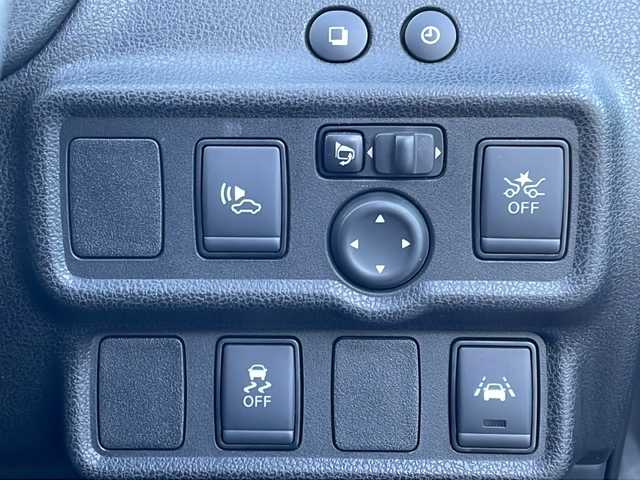 日産 ノート e－パワー メダリスト 徳島県 2020(令2)年 3.6万km ダークメタルグレー アルパインヘッドレストモニター【パッケージ-M1100】/ハーフレザーシート/純正ナビ【MM３１９D-W】/・CD/DVD/フルセグ/Bluetooth/エマージェンシーブレーキ/追従式クルーズコントロール/アランドニューモニター/レーンキープアシスト/クリアランスソナー/デジタルインナーミラー/前後ドライブレコーダー/LEDヘッドライト/オートライト/純正１５インチAW/純正フロアマット/プッシュスタート/スマートキー/スペア一本