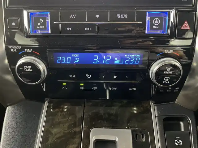 トヨタ ヴェルファイア Z 愛知県 2016(平28)年 7.9万km ブラック ワンオーナー/ALPINEビッグX11インチSDナビ【EX11V】/（CD/DVD/MSV/Bluetooth/フルセグTV）/ALPINEフリップダウンモニター【PXH12X-R-AV】/両後パワースライドドア/スマートキー/前後コーナーセンサー/バックドアイージークローザー/LEDヘッドライト/フォグランプ/社外ドライブレコーダー【DRV-610】/ETC/社外16インチアルミホイール/本革巻きステアリング/リアスポイラー/ドアバイザー/サイド＆カーテンエアバッグ/取扱説明書