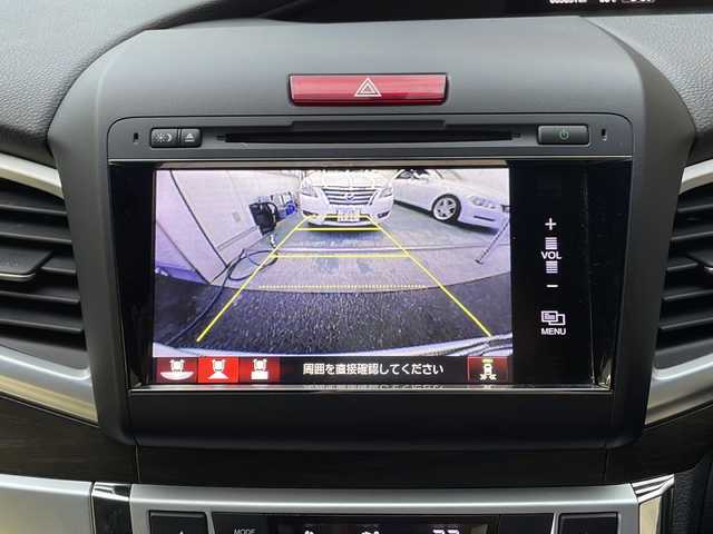 ホンダ ジェイド ハイブリッド X 高知県 2015(平27)年 8.3万km ホワイトオーキッドパール 純正ナビ /【Bluetooth　CD DVD TV USB 】/バックカメラ /クルーズコントロール　/レーンキープアシスト　/衝突被害軽減システム　/カーテンエアバック　/ビルトインETC　/プッシュスタート　/スペアキー/純正アルミホイール/純正フロアマット/取扱説明書