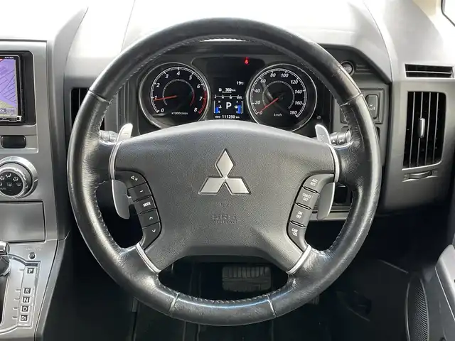 三菱 デリカＤ：５ G－Power package 道央・札幌 2014(平26)年 11.2万km ウォームホワイトP/クールシルバー ４WD/社外メモリーナビ/CD/DVD/BT/フルセグ/横滑り防止装置/アダプティブクルーズコントロール/バックカメラ/ビルトインETC/社外全方位ドライブレコーダー/デフロック切替/両側パワースライドドア/D席パワーシート/前席シートヒーター/革巻きステアリング/ステアリングリモコン/パドルシフト/キーレスエントリー/スマートキー/HIDヘッドライト/オートライト/フォグランプ/電動格納ミラー/ウィンカーミラー/社外フロアマット/ドアバイザー/スペアキー/社外エンジンスターター