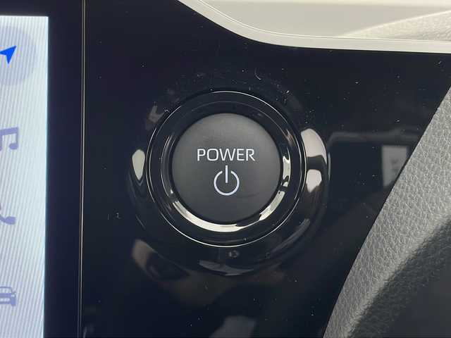 トヨタ ヴォクシー ハイブリッド S－Z 長野県 2025(令7)年 0.1千km ホワイトパールクリスタルシャイン ワンオーナー/純正メモリナビ&フルセグTV&CD&DVD&BT/トヨタセーフティセンス/アダプティブクルーズコントロール/レーンディパーチャーアラート/プリクラッシュセーフティー/プロアクティブドライビングアシスト/クリアランスソナー/パーキングサポートブレーキ/オートマチックハイビーム/ロードサインアシスト/先行車発進告知/両側パワースライドドア/ハーフレザーシート/前席シートヒーター/ステアリングスイッチ/ウォークスルー/2列目サンシェード/バックカメラ/ビルトインETC2.0/LEDヘッドライト/オートライト/電動格納ミラー/ウィンカーミラー/電動ホールド/オートホールド/純正17インチAW装着/純正フロアマット/プッシュスタート/スマートキー/スペアキー1本/取扱説明書/新車保証書
