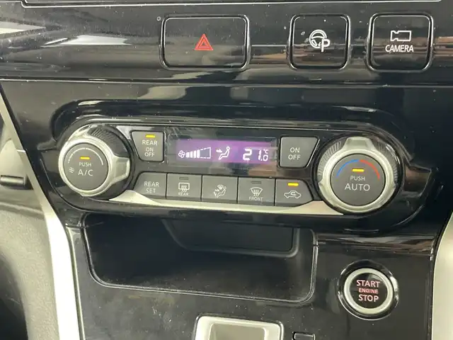 日産 セレナ ハイウェイスター 愛知県 2016(平28)年 6.3万km マルーンレッド 2トーン 純正9インチナビ（AM/FM/フルセグ/BT/CD/DVD）/プロパイロット/純正フリップダウンモニター/インテリジェントルームミラー/インテリジェントパーキングアシスト/全方位カメラ/レーダークルーズコントロール/両側パワースライドドア/純正16インチアルミホイール/エマージェンシーブレーキ/LDW（車線逸脱警報システム）/LDP（車線逸脱防止支援システム）/標識検知/ふらつき警報/ビルトインETC/プッシュスタート/スマートキー/電動格納ミラー/純正フロアマット/ドアバイザー/フロントフォグ