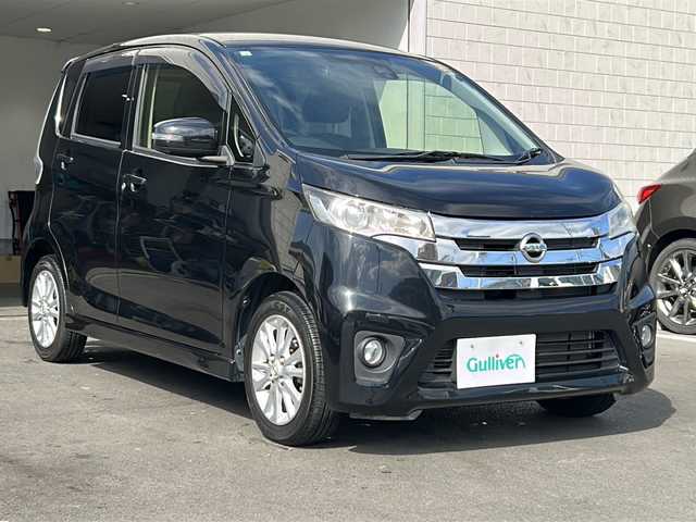 日産 デイズ HWS X Vセレ +SeftyⅡ 静岡県 2015(平27)年 3.5万km ブラック 純正ナビ/地デジTV/純正CD/DVD/バックカメラ/アラウンドビューモニター/エマージェンシーブレーキ/キセノンヘッドライト/純正14インチAW/スマートキー/オートライト/フォグランプ