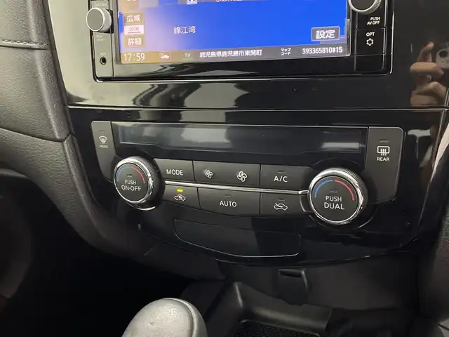 日産 エクストレイル 20Xi 鹿児島県 2018(平30)年 5.5万km ダークメタルグレー 純正ナビ/（AM/FM/CD/DVD/Bluetooth）/フルセグテレビ/アラウンドビューモニター/プロパイロット/前後ドライブレコーダー/デジタルインナーミラー/パワーバックドア/ETC/シートヒーター/オートホールド/電子パーキングブレーキ/スマートキー/スペアキー/禁煙車