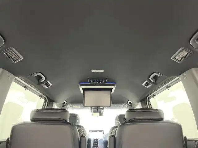 ホンダ ステップワゴン スパーダ eHEV 岡山県 2025(令7)年 0.1千km プラチナホワイトパール 登録済未使用車/純正11.4インチナビ/・FM/AM/Bluetooth/フルセグ/CD/DVD/CarPlay/15.6インチ後席モニター/ハーフレザーシート/・シートヒーター/パワーバックドア/ホンダセンシング/・衝突軽減ブレーキ/・車線逸脱警報/車線維持支援システム/・アダプティブクルーズコントロール/・コーナーセンサー/両側パワースライドドア/2列目オットマン/パドルシフト/オートブレーキホールド/ダブルエアコン/純正16インチアルミ
