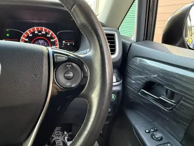 ホンダ オデッセイ アブソルート 香川県 2014(平26)年 11.7万km クリスタルブラックパール メーカーナビ/フルセグ/【CD/DVD/Bluetooth】/バックカメラ/クルーズコントロール/パワースライドドア/純正18インチアルミ/LEDヘッドライト/スマートキー/ビルトインETC