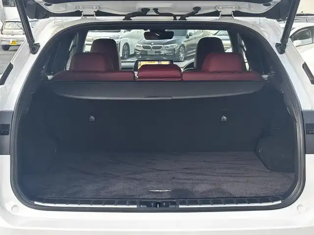 レクサス ＲＸ 450h Fスポーツ 熊本県 2018(平30)年 8.6万km ホワイトノーヴァガラスフレーク サンルーフ/純正ナビ/【フルセグTV/CD/DVD/Bluetooth】/パノラミックビューモニター/バックカメラ/レーダークルーズコントロール/衝突被害軽減ブレーキ/レーンキープアシスト/ヘッドアップディスプレイ/コーナーセンサー/赤革シート/パワーシート/シートヒーター/エアシート/純正20インチAW/置くだけ充電/電動パーキング/ビルトインETC2.0/オートLEDヘッドライト/ウィンカーミラー/プッシュスタート/ステアリングスイッチ/純正フロアマット/横滑り防止/盗難防止装置/取扱説明書