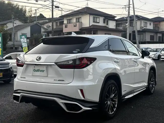 レクサス ＲＸ 450h Fスポーツ 熊本県 2018(平30)年 8.6万km ホワイトノーヴァガラスフレーク サンルーフ/純正ナビ/【フルセグTV/CD/DVD/Bluetooth】/パノラミックビューモニター/バックカメラ/レーダークルーズコントロール/衝突被害軽減ブレーキ/レーンキープアシスト/ヘッドアップディスプレイ/コーナーセンサー/赤革シート/パワーシート/シートヒーター/エアシート/純正20インチAW/置くだけ充電/電動パーキング/ビルトインETC2.0/オートLEDヘッドライト/ウィンカーミラー/プッシュスタート/ステアリングスイッチ/純正フロアマット/横滑り防止/盗難防止装置/取扱説明書