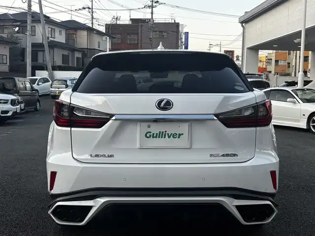 レクサス ＲＸ 450h Fスポーツ 熊本県 2018(平30)年 8.6万km ホワイトノーヴァガラスフレーク サンルーフ/純正ナビ/【フルセグTV/CD/DVD/Bluetooth】/パノラミックビューモニター/バックカメラ/レーダークルーズコントロール/衝突被害軽減ブレーキ/レーンキープアシスト/ヘッドアップディスプレイ/コーナーセンサー/赤革シート/パワーシート/シートヒーター/エアシート/純正20インチAW/置くだけ充電/電動パーキング/ビルトインETC2.0/オートLEDヘッドライト/ウィンカーミラー/プッシュスタート/ステアリングスイッチ/純正フロアマット/横滑り防止/盗難防止装置/取扱説明書