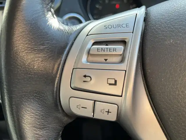 日産 エクストレイル 20Xt ブラックエクストリーマーX エマB 栃木県 2016(平28)年 10.4万km ダイヤモンドブラック (株)IDOMが運営する【じしゃロン宇都宮店】の自社ローン対象車両になります。こちらは現金ご利用時の価格です。自社ローンご希望の方は別途その旨お申付け下さい。/純正ナビ/アラウンドビューモニター/ＴＶ/ビルトインＥＴＣ/ルーフレール/４ＷＤ/スマートキー/スペアキー/クルーズコントロール/ハーフレザーシート/シートヒーター/パワーバックドア/LEDヘッドライト