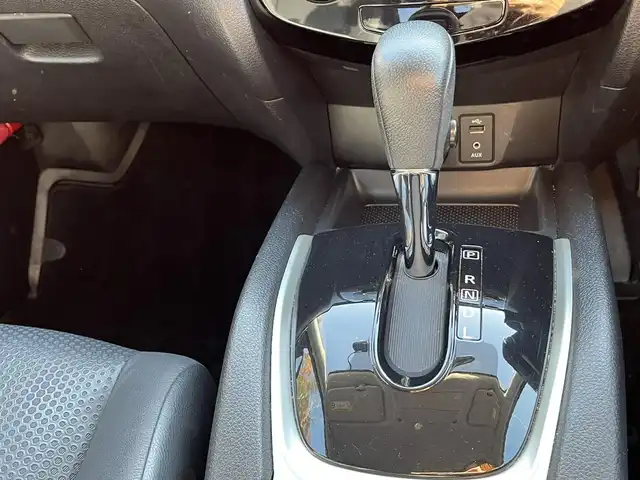 日産 エクストレイル 20Xt ブラックエクストリーマーX エマB 栃木県 2016(平28)年 10.4万km ダイヤモンドブラック (株)IDOMが運営する【じしゃロン宇都宮店】の自社ローン対象車両になります。こちらは現金ご利用時の価格です。自社ローンご希望の方は別途その旨お申付け下さい。/純正ナビ/アラウンドビューモニター/ＴＶ/ビルトインＥＴＣ/ルーフレール/４ＷＤ/スマートキー/スペアキー/クルーズコントロール/ハーフレザーシート/シートヒーター/パワーバックドア/LEDヘッドライト