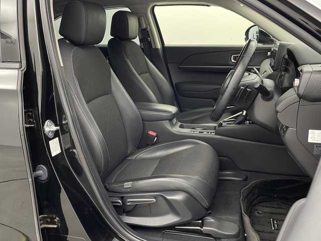 ホンダ ヴェゼル ハイブリッド e:HEV Z 栃木県 2021(令3)年 2.5万km クリスタルブラックパール 純正ナビ/（BT/CD/DVD/フルセグ/AM/FM）/バックカメラ/ホンダセンシング/衝突軽減システム/車線逸脱抑制機能/ブラインドスポットモニター/クリアランナソー/横滑り防止/レーダークルーズコントロール/先行車発進お知らせ/標識認識機能/ETC/ドライブレコーダー/前席シートヒーター/ステアリングヒーター/純正フロアマット/純正アルミホイール１８インチ/ISOFIX/プッシュスタート/スマートキー