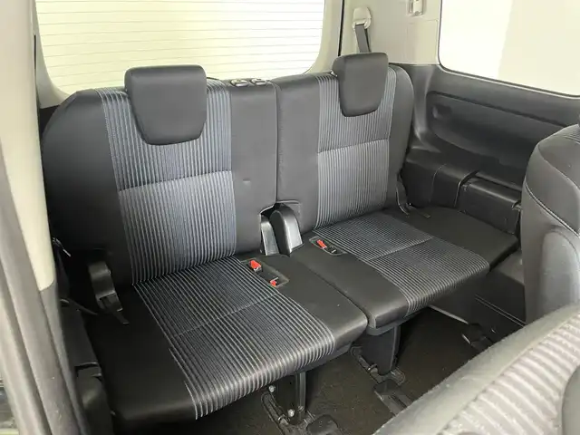 トヨタ ヴォクシー ZS 煌 埼玉県 2015(平27)年 6.4万km ブラッキッシュアゲハガラスフレーク 純正9インチSDナビ　NSZT-Y64T/(AM/FM/CD/DVD/TV/BT)/フリップダウンモニター V11T-R62C/両側パワースライドドア/バックカメラ/オートライト/LEDヘッドライト/ビルドインETC/プッシュスタート/スマートキー/純正16インチアルミホイール/純正フロアマット/ウォークスルー/ドアバイザー/電格ミラー