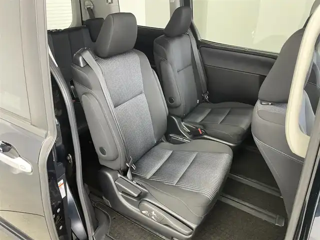 トヨタ ヴォクシー ZS 煌 埼玉県 2015(平27)年 6.4万km ブラッキッシュアゲハガラスフレーク 純正9インチSDナビ　NSZT-Y64T/(AM/FM/CD/DVD/TV/BT)/フリップダウンモニター V11T-R62C/両側パワースライドドア/バックカメラ/オートライト/LEDヘッドライト/ビルドインETC/プッシュスタート/スマートキー/純正16インチアルミホイール/純正フロアマット/ウォークスルー/ドアバイザー/電格ミラー