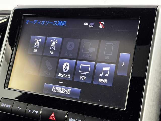 トヨタ ランドクルーザー ZX 福岡県 2015(平27)年 5.5万km ホワイトパールクリスタルシャイン サンルーフ　/純正ナビ　/リアエンターテイメントシステム/全方位カメラ　/ビルトインＥＴＣ２．０　/３６０°ドラレコ　/コーナーセンサー　/衝突軽減　/レーンキープ　/ＢＳＭ　/シートヒーター／ベンチレーション　/ステアリングヒーター/MTモード付き/トランスファースイッチ/車高切りかえスイッチ　/本革シート