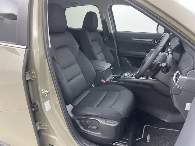 マツダ ＣＸ－５ XD プロアクティブ 岡山県 2022(令4)年 4.5万km ジルコンサンドメタリック 純正１０．２５インチメモリナビゲーション		/【フルセグ/Bluetooth/CarPlay】		/３６０°カメラ		/純正17inアルミホイール+サマータイヤ：装着			/レーダークルーズコントロール		/ETC		/電動リアゲート/パワーシート/シートメモリー/LEDヘッドライト（AUTO機能付き）/ハイビームアシスト		/シートヒーター	/ステリングヒーター	/横滑り防止機能		/衝突軽減システム		/車線逸脱防止システム			/ブラインドスポットモニター	/ステアリングスイッチ		/プッシュスタート		/コーナーセンサー				/フロアマット				/取扱説明書		/スペアキー×１	/新車保証書