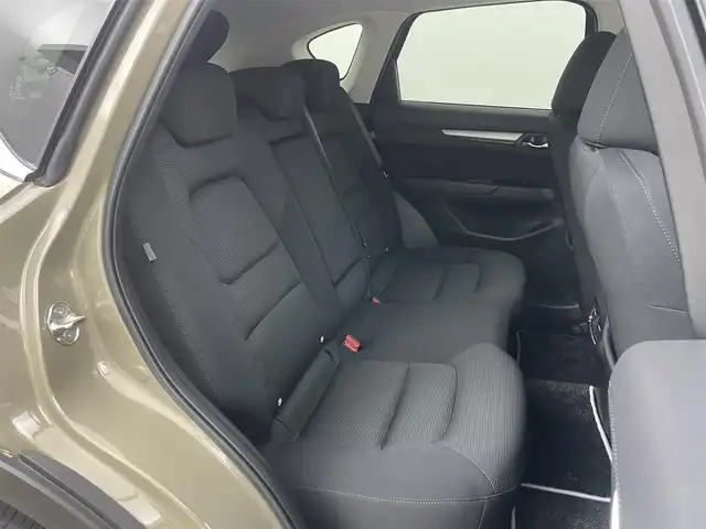 マツダ ＣＸ－５ XD プロアクティブ 岡山県 2022(令4)年 4.5万km ジルコンサンドメタリック 純正１０．２５インチメモリナビゲーション		/【フルセグ/Bluetooth/CarPlay】		/３６０°カメラ		/純正17inアルミホイール+サマータイヤ：装着			/レーダークルーズコントロール		/ETC		/電動リアゲート/パワーシート/シートメモリー/LEDヘッドライト（AUTO機能付き）/ハイビームアシスト		/シートヒーター	/ステリングヒーター	/横滑り防止機能		/衝突軽減システム		/車線逸脱防止システム			/ブラインドスポットモニター	/ステアリングスイッチ		/プッシュスタート		/コーナーセンサー				/フロアマット				/取扱説明書		/スペアキー×１	/新車保証書