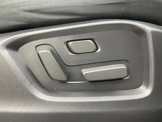 マツダ ＣＸ－５ XD プロアクティブ 岡山県 2022(令4)年 4.5万km ジルコンサンドメタリック 純正１０．２５インチメモリナビゲーション		/【フルセグ/Bluetooth/CarPlay】		/３６０°カメラ		/純正17inアルミホイール+サマータイヤ：装着			/レーダークルーズコントロール		/ETC		/電動リアゲート/パワーシート/シートメモリー/LEDヘッドライト（AUTO機能付き）/ハイビームアシスト		/シートヒーター	/ステリングヒーター	/横滑り防止機能		/衝突軽減システム		/車線逸脱防止システム			/ブラインドスポットモニター	/ステアリングスイッチ		/プッシュスタート		/コーナーセンサー				/フロアマット				/取扱説明書		/スペアキー×１	/新車保証書