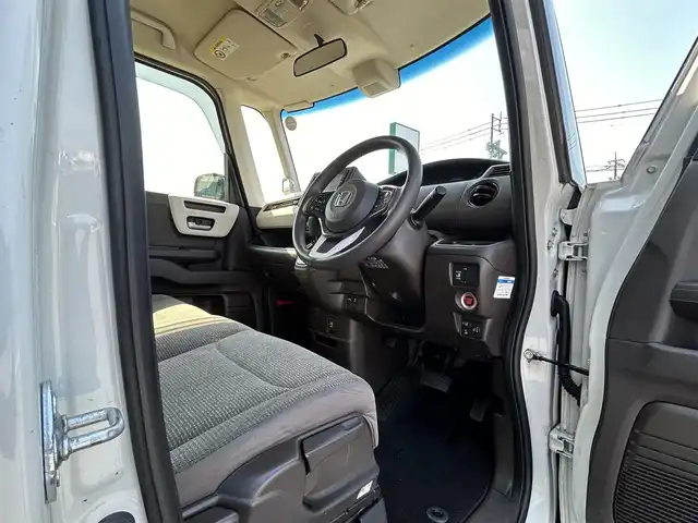 ホンダ Ｎ ＢＯＸ L 鳥取県 2021(令3)年 3.2万km プラチナホワイトパール ４WD/ワンオーナー/純正ナビ/フルセグ/DVD/CD/BT/USB/バックカメラ/ホンダセンシング/レーダークルーズコントロール/レーンキープアシスト/LEDヘットライト/前席シートヒーター/片側パワースライドッドア/プッシュエンジンスタート/アイドリングストップ/フロアマット/ドアバイザー