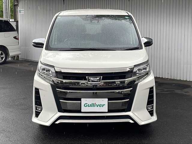 トヨタ ノア Si ダブルバイビーⅢ 長野県 2020(令2)年 2.5万km ラグジュアリーホワイトパールクリスタルシャインガラスフレーク アルパイン１０型ナビフルセグTV/アルパイン12.8型フリップダウンモニター/バックカメラ/ETC２.０/両側パワースライドドア/ハーフレザーシート/ドライブレコーダー/前後コーナーセンサー/クルーズコントロール/スペアキー