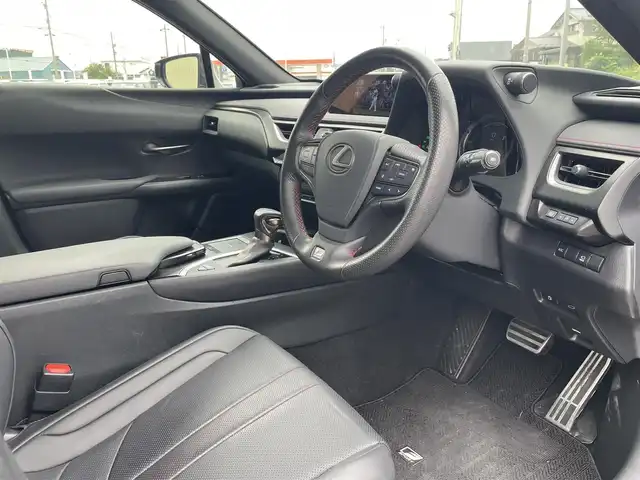 レクサス ＵＸ 250h Fスポーツ 富山県 2019(平31)年 3.4万km ソニックチタニウム 〇4WD/〇純正10.3インチナビ/〇フルセグTV/〇ハンズフリーパワーバックドア/〇バックカメラ/〇ビルトインETC2.0/〇ドライブレコーダー/〇全車速追従機能付レーダークルーズコントロール/〇コーナーセンサー/〇セーフティシステム＋/〇ブラインドスポットモニター/〇LEDヘッドランプ/〇LEDフロントフォグランプ/〇オートライト/〇オートマチックハイビーム/〇革巻きステアリング/〇ステアリングヒーター/〇パドルシフト/〇合皮シート/〇シートヒーター/パワーシート/〇スマートエントリー/〇スマートキー/カードキー/〇プッシュスタート/〇純正18インチアルミホイール/〇リアバンパー/〇禁煙車