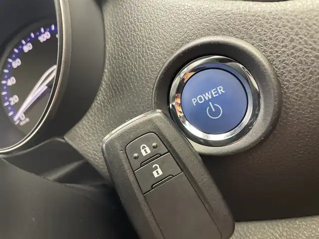 トヨタ Ｃ－ＨＲ G モード ネロ 群馬県 2019(平31)年 2.3万km ホワイトパールクリスタルシャイン 純正ナビ　バックカメラ　ドラレコ　ＥＴＣ　ハーフレザーシート　シートヒーター　アダプティブクルーズコントロール　ＢＳＭ　衝突被害軽減ブレーキ　革巻きステアリング　ＬＥＤライト　スマートキー　禁煙車