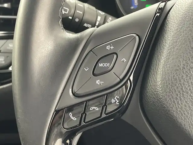 トヨタ Ｃ－ＨＲ G モード ネロ 群馬県 2019(平31)年 2.3万km ホワイトパールクリスタルシャイン 純正ナビ　バックカメラ　ドラレコ　ＥＴＣ　ハーフレザーシート　シートヒーター　アダプティブクルーズコントロール　ＢＳＭ　衝突被害軽減ブレーキ　革巻きステアリング　ＬＥＤライト　スマートキー　禁煙車