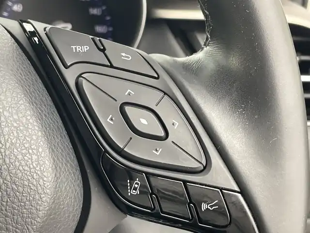 トヨタ Ｃ－ＨＲ G モード ネロ 群馬県 2019(平31)年 2.3万km ホワイトパールクリスタルシャイン 純正ナビ　バックカメラ　ドラレコ　ＥＴＣ　ハーフレザーシート　シートヒーター　アダプティブクルーズコントロール　ＢＳＭ　衝突被害軽減ブレーキ　革巻きステアリング　ＬＥＤライト　スマートキー　禁煙車