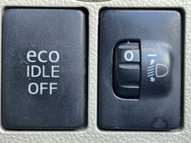 ダイハツ タント X 沖縄県 2015(平27)年 9.9万km ライトローズマイカメタリック 純正オプションナビ/フルセグＴＶ/オーディオ（Ｂｌｕｅｔｏｏｔｈ、ＤＶＤ、ＣＤ、ＳＤ）/バックカメラ/ＥＴＣ/パワースライドドア/ドライブレコーダー/オートライト/スマートキー/プッシュスタート