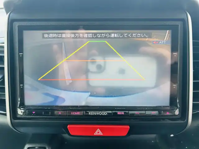 ホンダ Ｎ ＢＯＸ カスタム G Lパッケージ 岡山県 2015(平27)年 10.1万km プレミアムホワイトパールⅡ (株)IDOMが運営する【じしゃロン岡山店】の自社ローン専用車両です。こちらは現金またはオートローンご利用時の価格です。 自社ローンご希望の方は別途その旨お申し付け下さい/・社外ナビゲーション/・バックカメラ/・片側電動スライドドア/・ＥＴＣ