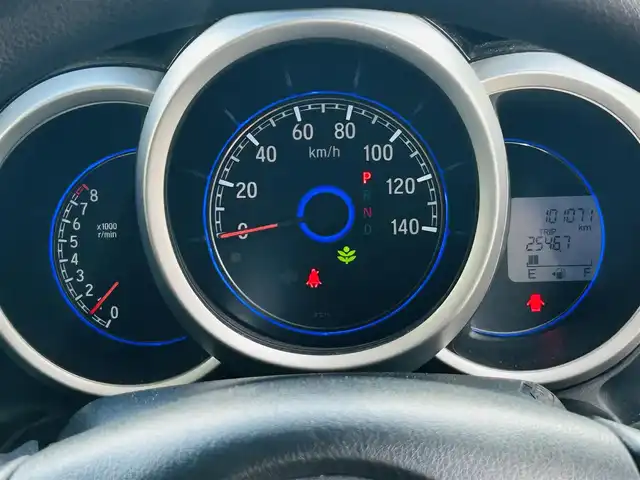 ホンダ Ｎ ＢＯＸ カスタム G Lパッケージ 岡山県 2015(平27)年 10.1万km プレミアムホワイトパールⅡ (株)IDOMが運営する【じしゃロン岡山店】の自社ローン専用車両です。こちらは現金またはオートローンご利用時の価格です。 自社ローンご希望の方は別途その旨お申し付け下さい/・社外ナビゲーション/・バックカメラ/・片側電動スライドドア/・ＥＴＣ