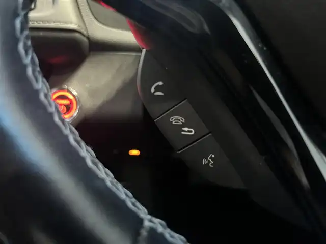 ホンダ ヴェゼル ハイブリッド Z ホンダセンシング 滋賀県 2020(令2)年 6.7万km プラチナホワイトパール 純正8インチナビ/(Bluetooth/CD/DVD/USB/フルセグTV)/バックカメラ/レーダークルーズコントロール/ETC/ステアリングスイッチ/シートヒーター/ハーフレザーシート/純正１７インチアルミホイール/オートライト/LEDヘッドライト/スマートキー