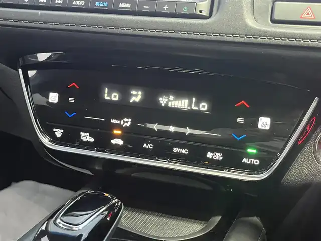 ホンダ ヴェゼル ハイブリッド Z ホンダセンシング 滋賀県 2020(令2)年 6.7万km プラチナホワイトパール 純正8インチナビ/(Bluetooth/CD/DVD/USB/フルセグTV)/バックカメラ/レーダークルーズコントロール/ETC/ステアリングスイッチ/シートヒーター/ハーフレザーシート/純正１７インチアルミホイール/オートライト/LEDヘッドライト/スマートキー