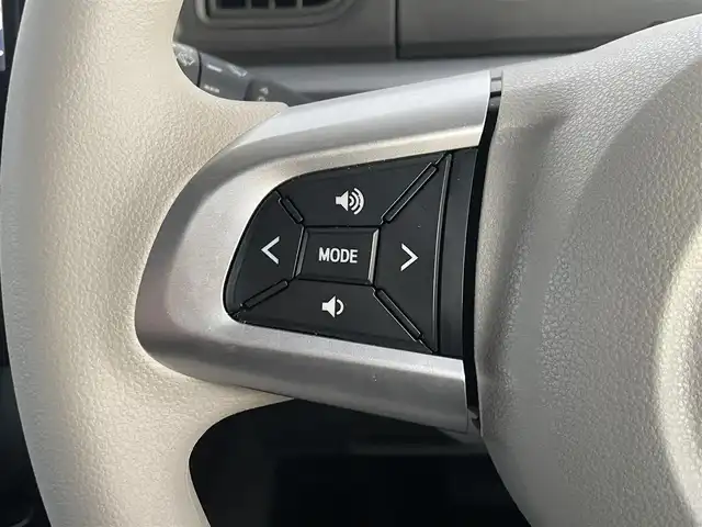ダイハツ タント X SA Ⅲ 滋賀県 2017(平29)年 6.2万km ブラックマイカメタリック 純正ナビ/(Bluetooth/フルセグ/CD/DVD)/スマートアシストIII/・衝突軽減ブレーキ/・先行車発進告知/・レーンキープアシスト/・Autoハイビーム/LEDオートライト/片側電動スライドドア/アイドリングストップ/D席シートヒーター/バックカメラ/純正フロアマット/ドアバイザー/ETC/USB