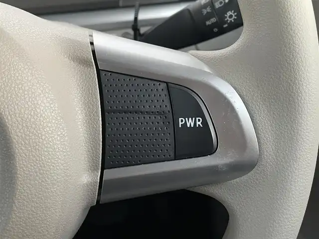 ダイハツ タント X SA Ⅲ 滋賀県 2017(平29)年 6.2万km ブラックマイカメタリック 純正ナビ/(Bluetooth/フルセグ/CD/DVD)/スマートアシストIII/・衝突軽減ブレーキ/・先行車発進告知/・レーンキープアシスト/・Autoハイビーム/LEDオートライト/片側電動スライドドア/アイドリングストップ/D席シートヒーター/バックカメラ/純正フロアマット/ドアバイザー/ETC/USB
