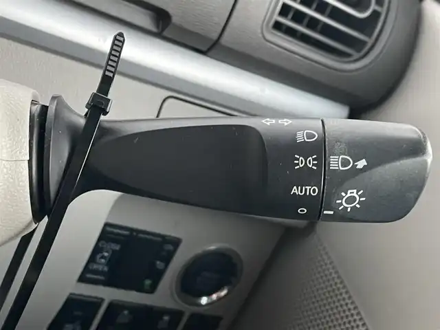 ダイハツ タント X SA Ⅲ 滋賀県 2017(平29)年 6.2万km ブラックマイカメタリック 純正ナビ/(Bluetooth/フルセグ/CD/DVD)/スマートアシストIII/・衝突軽減ブレーキ/・先行車発進告知/・レーンキープアシスト/・Autoハイビーム/LEDオートライト/片側電動スライドドア/アイドリングストップ/D席シートヒーター/バックカメラ/純正フロアマット/ドアバイザー/ETC/USB