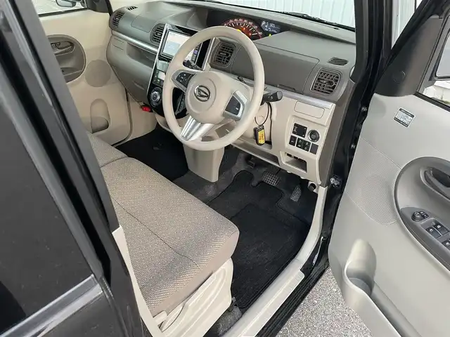 ダイハツ タント X SA Ⅲ 滋賀県 2017(平29)年 6.2万km ブラックマイカメタリック 純正ナビ/(Bluetooth/フルセグ/CD/DVD)/スマートアシストIII/・衝突軽減ブレーキ/・先行車発進告知/・レーンキープアシスト/・Autoハイビーム/LEDオートライト/片側電動スライドドア/アイドリングストップ/D席シートヒーター/バックカメラ/純正フロアマット/ドアバイザー/ETC/USB
