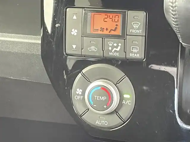 ダイハツ ウェイク G ターボ SA Ⅱ 千葉県 2017(平29)年 9.5万km ブラックマイカメタリック 禁煙車/ターボ車/純正８型ナビ（NSZN-W65DB）/AM＆FM＆Bluetooth＆フルセグTV＆CD＆DVD/スマートアシスト/両側電動スライドドア　/ＥＴＣ　/ＨＤＭＩポート　/社外後席モニター　/アイドリングストップ　/リアコーナーセンサー/電動格納サイドミラー　/ＬＥＤヘッドライト（オートライト）/フォグランプ　/純正フロアマット/ドアバイザー/リアサンシェード/バックカメラ/ウィンカーミラー/プッシュスタート