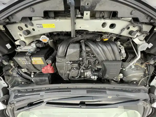 日産 ノート X エアロスタイル 滋賀県 2015(平27)年 7万km スーパーブラック 社外ナビ/（CD/DVD/フルセグTV）/前方ドライブレコーダー/純正フルエアロ/ＬＥＤヘッドライト/電動格納ミラー/レーンキープアシスト/スマートキー/ＥＴＣ/衝突軽減システム/純正フロアマット/純正アルミホイール