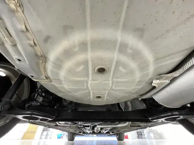 日産 ノート X エアロスタイル 滋賀県 2015(平27)年 7万km スーパーブラック 社外ナビ/（CD/DVD/フルセグTV）/前方ドライブレコーダー/純正フルエアロ/ＬＥＤヘッドライト/電動格納ミラー/レーンキープアシスト/スマートキー/ＥＴＣ/衝突軽減システム/純正フロアマット/純正アルミホイール