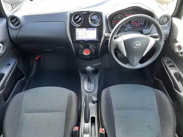 日産 ノート X エアロスタイル 滋賀県 2015(平27)年 7万km スーパーブラック 社外ナビ/（CD/DVD/フルセグTV）/前方ドライブレコーダー/純正フルエアロ/ＬＥＤヘッドライト/電動格納ミラー/レーンキープアシスト/スマートキー/ＥＴＣ/衝突軽減システム/純正フロアマット/純正アルミホイール