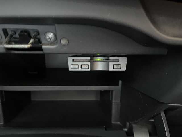 日産 ノート X エアロスタイル 滋賀県 2015(平27)年 7万km スーパーブラック 社外ナビ/（CD/DVD/フルセグTV）/前方ドライブレコーダー/純正フルエアロ/ＬＥＤヘッドライト/電動格納ミラー/レーンキープアシスト/スマートキー/ＥＴＣ/衝突軽減システム/純正フロアマット/純正アルミホイール