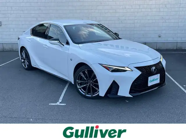 レクサス ＩＳ 300h Fスポーツ 静岡県 2021(令3)年 7万km ホワイトノーヴァガラスフレーク ワンオーナー/純正ナビ/・フルセグTV/・Bluetooth接続/・DVD再生/・USB入力端子/レーダークルーズコントロール/BSM/PKSA/PKSB/プリクラッシュセーフティー/電動パーキングブレーキ/オートブレーキホールド/バックカメラ/前席パワーシート/前席シートヒーター/ステアリングヒーター/ビルトインETC2.0/ドラレコ/LEDオートライト/オートハイビーム/純正19インチアルミホイール/取扱説明書/保証書