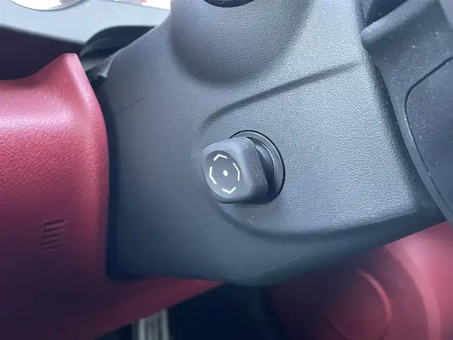 レクサス ＩＳ 300h Fスポーツ 静岡県 2021(令3)年 7万km ホワイトノーヴァガラスフレーク ワンオーナー/純正ナビ/・フルセグTV/・Bluetooth接続/・DVD再生/・USB入力端子/レーダークルーズコントロール/BSM/PKSA/PKSB/プリクラッシュセーフティー/電動パーキングブレーキ/オートブレーキホールド/バックカメラ/前席パワーシート/前席シートヒーター/ステアリングヒーター/ビルトインETC2.0/ドラレコ/LEDオートライト/オートハイビーム/純正19インチアルミホイール/取扱説明書/保証書