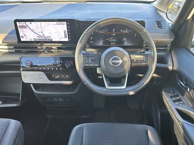 日産 セレナ ハイウェイスター V 山形県 2023(令5)年 2.7万km プリズムホワイト 禁煙車/４WD/プロパイロット/ブラインドスポットモニター/横滑り防止装置/レーンキープアシスト/全方位カメラ/デジタルインナーミラー/オートマチックハイビーム/純正ナビ/（Bluetooth/フルセグ/AM/FM/AppleCarPlay)/フリップダウンモニター/置くだけ充電/アイドリングストップ/ステアリングスイッチ/パドルシフト/ステアリングヒーター/両側パワースライドドア/前席・２列目シートヒーター/ETC2.0/電動格納ミラー/ドアバイザー/純正アルミホイール