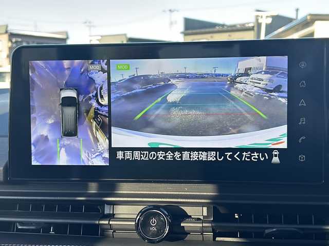 日産 セレナ ハイウェイスター V 山形県 2023(令5)年 2.7万km プリズムホワイト 禁煙車/４WD/プロパイロット/ブラインドスポットモニター/横滑り防止装置/レーンキープアシスト/全方位カメラ/デジタルインナーミラー/オートマチックハイビーム/純正ナビ/（Bluetooth/フルセグ/AM/FM/AppleCarPlay)/フリップダウンモニター/置くだけ充電/アイドリングストップ/ステアリングスイッチ/パドルシフト/ステアリングヒーター/両側パワースライドドア/前席・２列目シートヒーター/ETC2.0/電動格納ミラー/ドアバイザー/純正アルミホイール